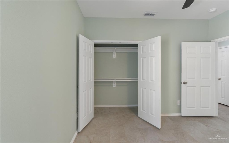 222 W Mahl Street, Edinburg, TX 78539, ,Residential Multi Family,For Sale,222 W Mahl Street,465104