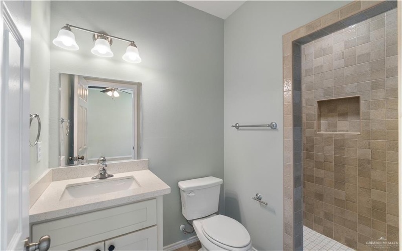 222 W Mahl Street, Edinburg, TX 78539, ,Residential Multi Family,For Sale,222 W Mahl Street,465104