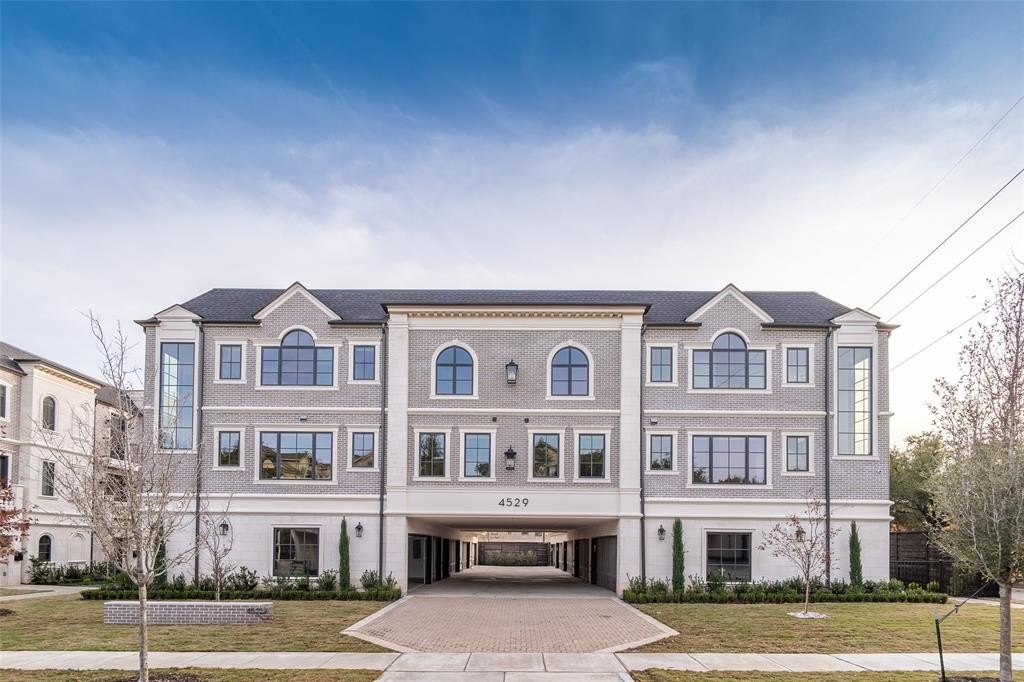 4529 Emerson Avenue #4, University Park, TX 75205, 2 Bedrooms Bedrooms, ,2 BathroomsBathrooms,Residential,For Sale,4529 Emerson Avenue,20868570