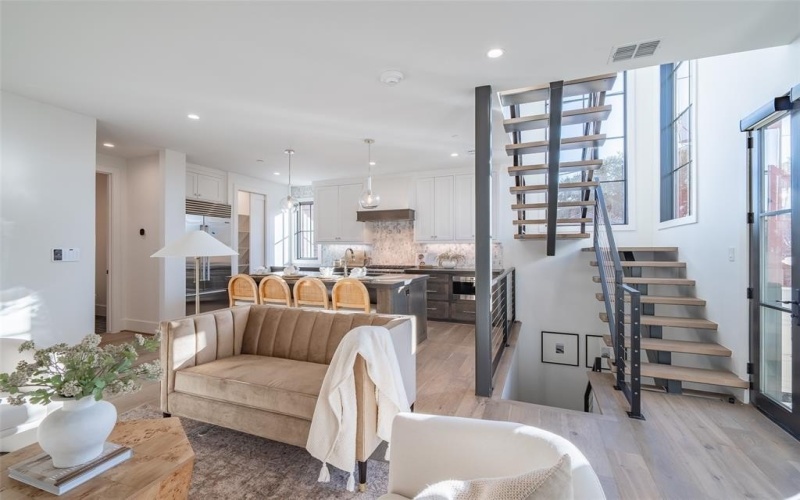 4529 Emerson Avenue #4, University Park, TX 75205, 2 Habitaciones Habitaciones , ,2 BañosBaños,Residential,En Venta,4529 Emerson Avenue,20868570