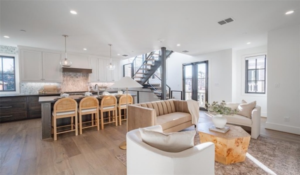 4529 Emerson Avenue #4, University Park, TX 75205, 2 Habitaciones Habitaciones , ,2 BañosBaños,Residential,En Venta,4529 Emerson Avenue,20868570