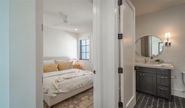 4529 Emerson Avenue #4, University Park, TX 75205, 2 Habitaciones Habitaciones , ,2 BañosBaños,Residential,En Venta,4529 Emerson Avenue,20868570
