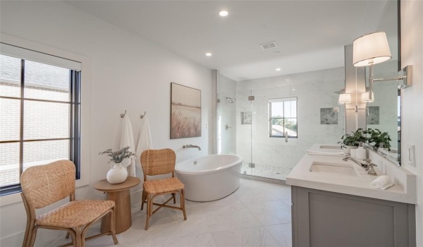 4529 Emerson Avenue #4, University Park, TX 75205, 2 Habitaciones Habitaciones , ,2 BañosBaños,Residential,En Venta,4529 Emerson Avenue,20868570