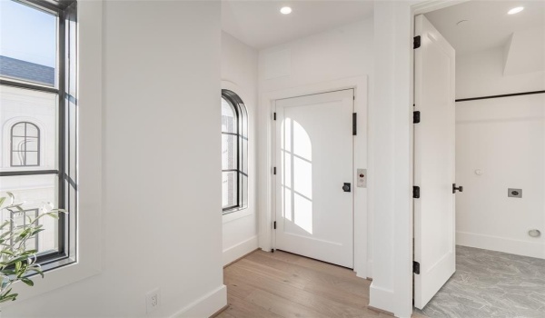 4529 Emerson Avenue #4, University Park, TX 75205, 2 Habitaciones Habitaciones , ,2 BañosBaños,Residential,En Venta,4529 Emerson Avenue,20868570