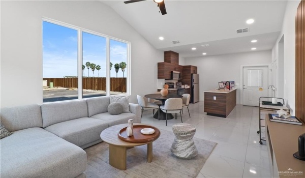 607 Coves Lane #3, Weslaco, TX 78596, 2 Bedrooms Bedrooms, ,2 BathroomsBathrooms,Residential,For Sale,607 Coves Lane,465163