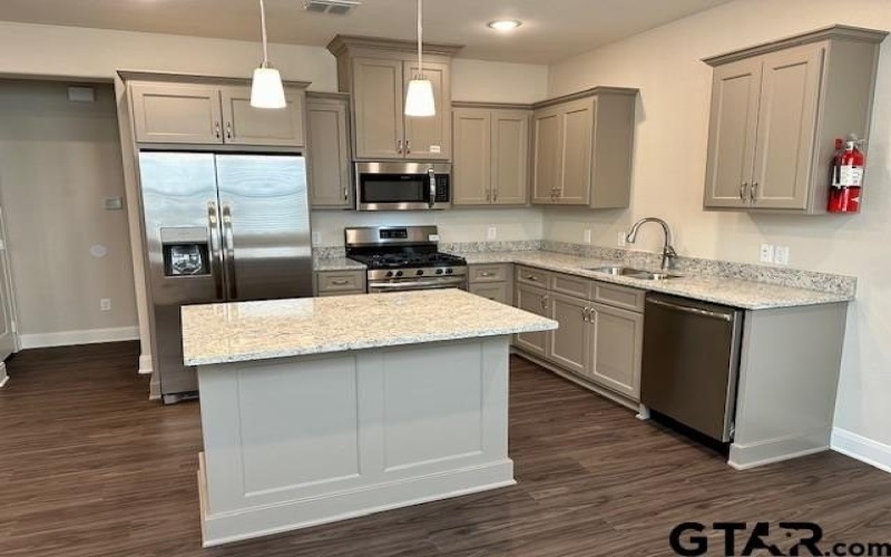 4344 MacNab Dr, Tyler, TX 75707, 3 Bedrooms Bedrooms, ,2 BathroomsBathrooms,Residential,For Sale,4344 MacNab Dr,24012431