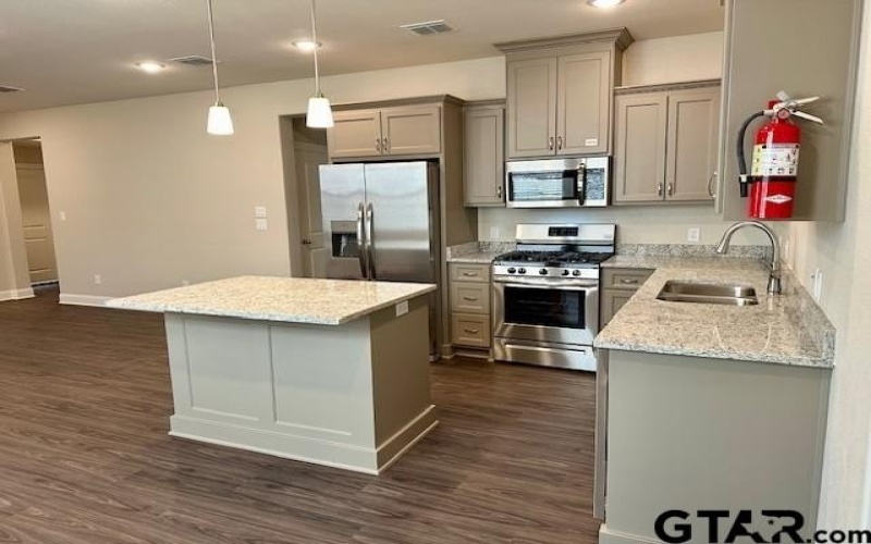 4344 MacNab Dr, Tyler, TX 75707, 3 Bedrooms Bedrooms, ,2 BathroomsBathrooms,Residential,For Sale,4344 MacNab Dr,24012431