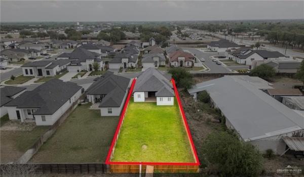 8003 N 55th Lane, McAllen, TX 78504, 4 Bedrooms Bedrooms, ,5 BathroomsBathrooms,Residential,For Sale,8003 N 55th Lane,465261