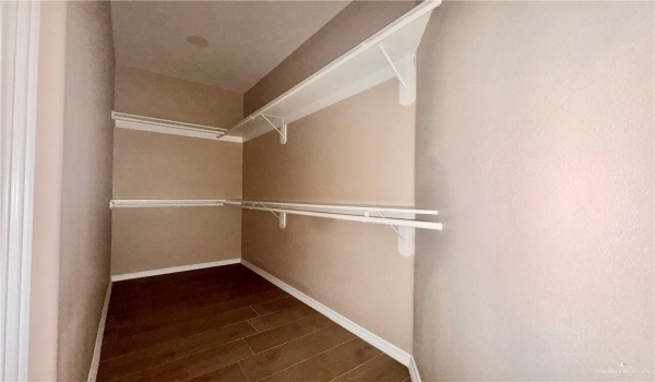 910 N Spruce Street #3, Edinburg, TX 78541, 1 Bedroom Bedrooms, ,1 BathroomBathrooms,Residential Lease,For Rent,910 N Spruce Street,470560