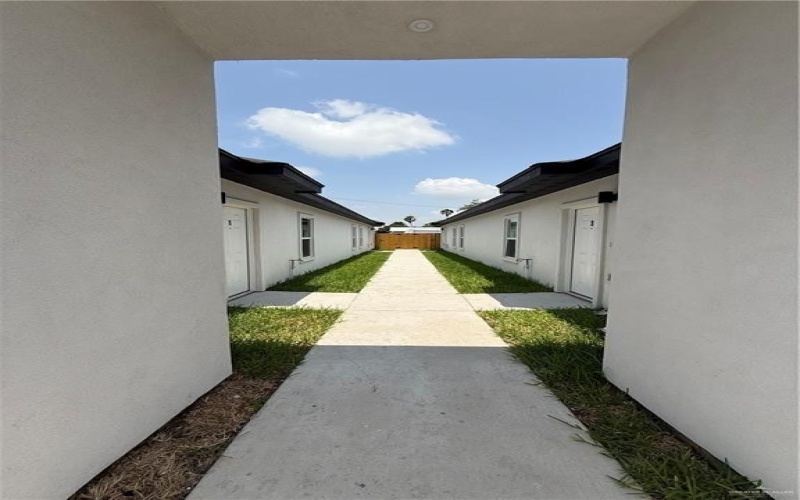 2107 Dragonfly Street #1, Mission, TX 78572, 2 Bedrooms Bedrooms, ,2 BathroomsBathrooms,Residential Lease,For Rent,2107 Dragonfly Street,470574
