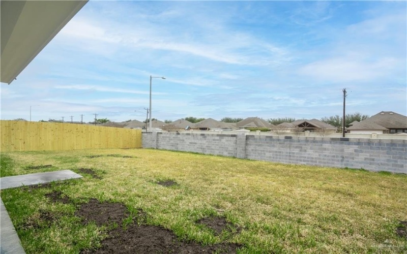2404 Vanderbilt Avenue, McAllen, TX 78504, 3 Bedrooms Bedrooms, ,3 BathroomsBathrooms,Residential,For Sale,2404 Vanderbilt Avenue,470576