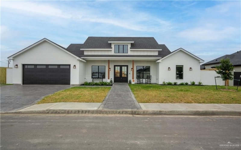 2404 Vanderbilt Avenue, McAllen, TX 78504, 3 Bedrooms Bedrooms, ,3 BathroomsBathrooms,Residential,For Sale,2404 Vanderbilt Avenue,470576