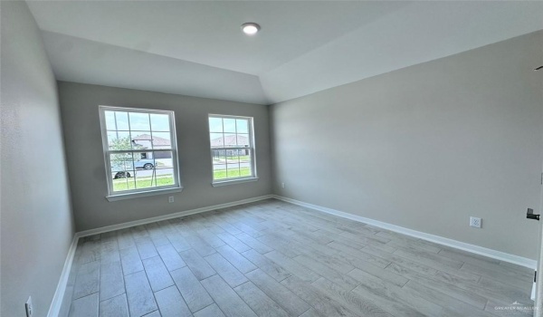 8329 35th Lane, McAllen, TX 78504, 3 Bedrooms Bedrooms, ,2 BathroomsBathrooms,Residential Lease,For Rent,8329 35th Lane,470578
