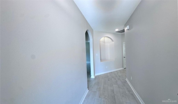 8329 35th Lane, McAllen, TX 78504, 3 Bedrooms Bedrooms, ,2 BathroomsBathrooms,Residential Lease,For Rent,8329 35th Lane,470578