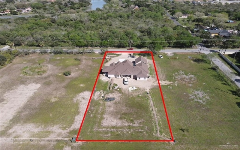 4521 N Central Avenue, Brownsville, TX 78526, 4 Bedrooms Bedrooms, ,5 BathroomsBathrooms,Residential,For Sale,4521 N Central Avenue,465384