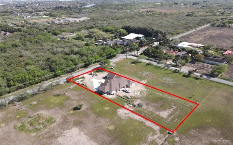 4521 N Central Avenue, Brownsville, TX 78526, 4 Bedrooms Bedrooms, ,5 BathroomsBathrooms,Residential,For Sale,4521 N Central Avenue,465384