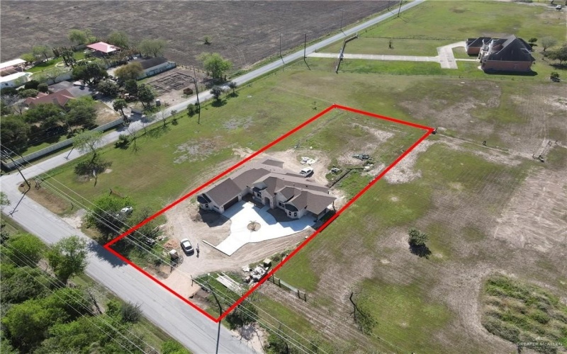 4521 N Central Avenue, Brownsville, TX 78526, 4 Bedrooms Bedrooms, ,5 BathroomsBathrooms,Residential,For Sale,4521 N Central Avenue,465384