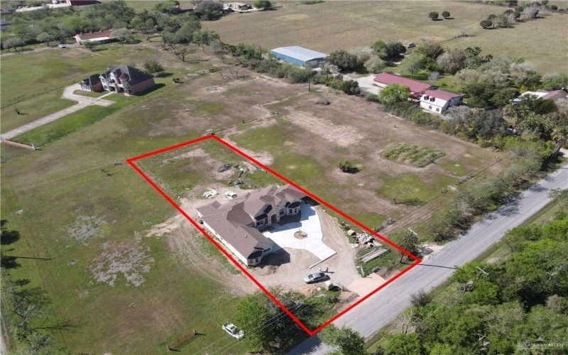 4521 N Central Avenue, Brownsville, TX 78526, 4 Bedrooms Bedrooms, ,5 BathroomsBathrooms,Residential,For Sale,4521 N Central Avenue,465384