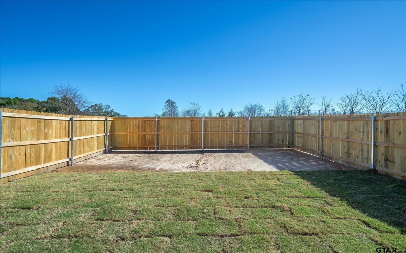 719 County Road 2754, Mineola, TX 75773, ,5 BañosBaños,Residential Multi Family,En Venta,719 County Road 2754,24013681