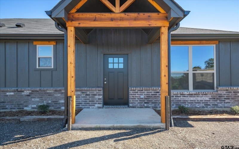 719 County Road 2754, Mineola, TX 75773, ,5 BañosBaños,Residential Multi Family,En Venta,719 County Road 2754,24013681