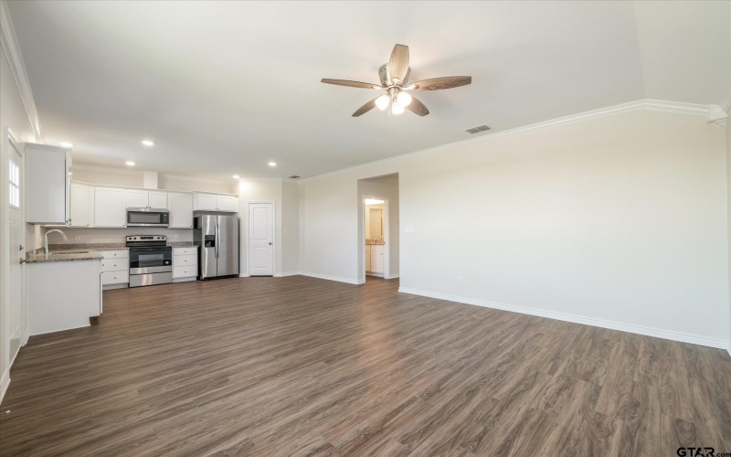 719 County Road 2754, Mineola, TX 75773, ,5 BañosBaños,Residential Multi Family,En Venta,719 County Road 2754,24013681