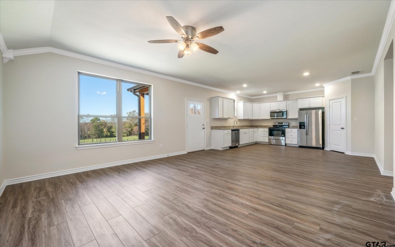 719 County Road 2754, Mineola, TX 75773, ,5 BañosBaños,Residential Multi Family,En Venta,719 County Road 2754,24013681