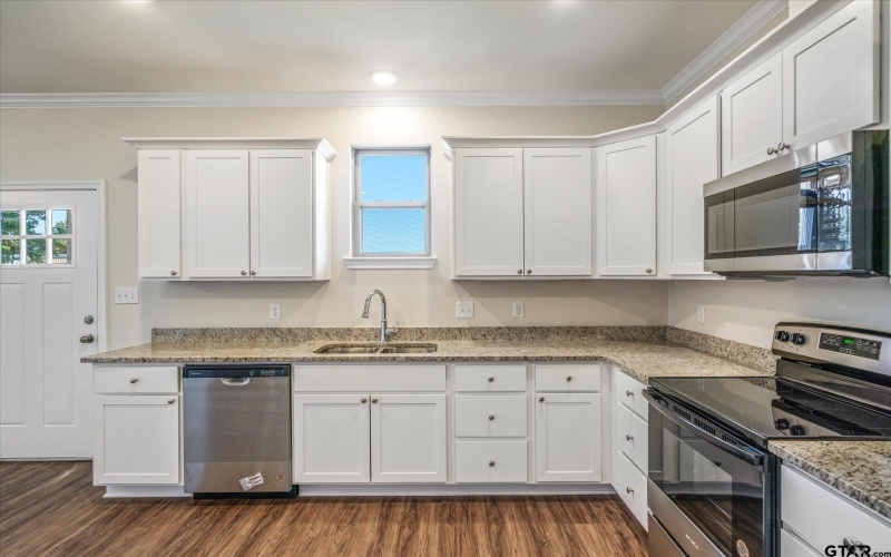 719 County Road 2754, Mineola, TX 75773, ,5 BañosBaños,Residential Multi Family,En Venta,719 County Road 2754,24013681