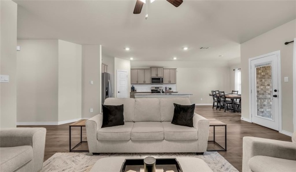 9817 Daisy Mae Lane, Aubrey, TX 76227, 4 Bedrooms Bedrooms, ,2 BathroomsBathrooms,Residential,For Sale,9817 Daisy Mae Lane,20868644