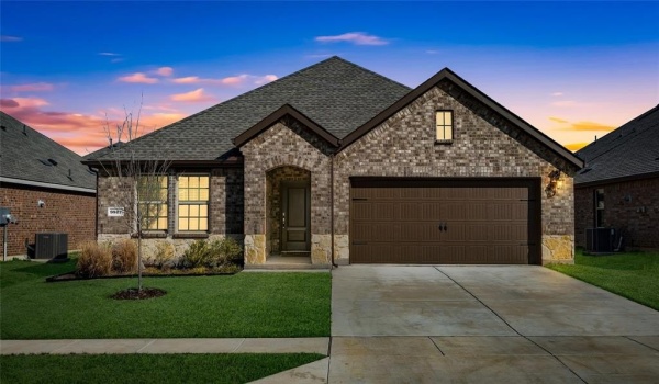9817 Daisy Mae Lane, Aubrey, TX 76227, 4 Bedrooms Bedrooms, ,2 BathroomsBathrooms,Residential,For Sale,9817 Daisy Mae Lane,20868644