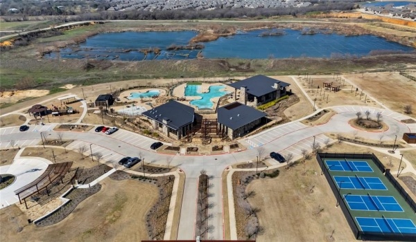 9817 Daisy Mae Lane, Aubrey, TX 76227, 4 Bedrooms Bedrooms, ,2 BathroomsBathrooms,Residential,For Sale,9817 Daisy Mae Lane,20868644
