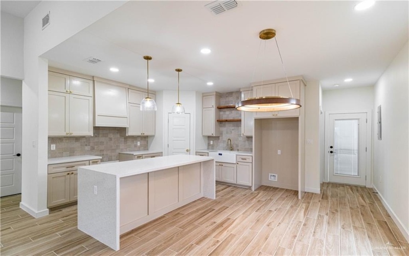 322 Palm Avenue, Mercedes, TX 78570, 3 Bedrooms Bedrooms, ,2 BathroomsBathrooms,Residential,For Sale,322 Palm Avenue,470579