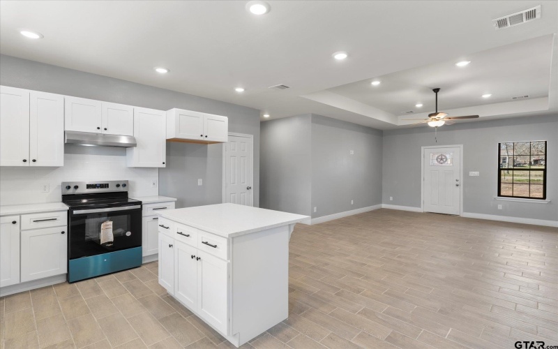 201 S Quille, Mt Pleasant, TX 75455, 4 Bedrooms Bedrooms, ,2 BathroomsBathrooms,Residential,For Sale,201 S Quille,24014298
