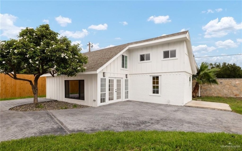 12304 Lakeview Drive, Edinburg, TX 78541, 4 Bedrooms Bedrooms, ,3 BathroomsBathrooms,Residential Lease,For Rent,12304 Lakeview Drive,470676