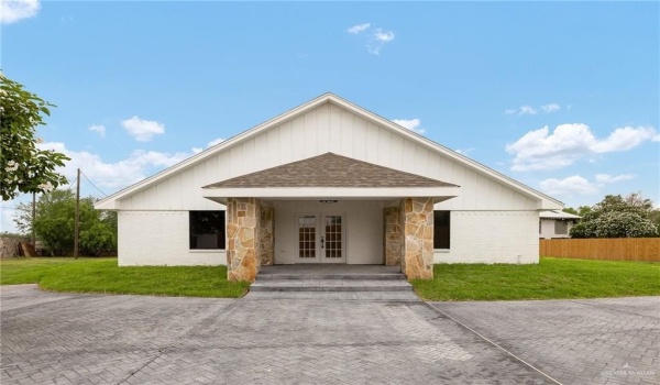 12304 Lakeview Drive, Edinburg, TX 78541, 4 Bedrooms Bedrooms, ,3 BathroomsBathrooms,Residential Lease,For Rent,12304 Lakeview Drive,470676