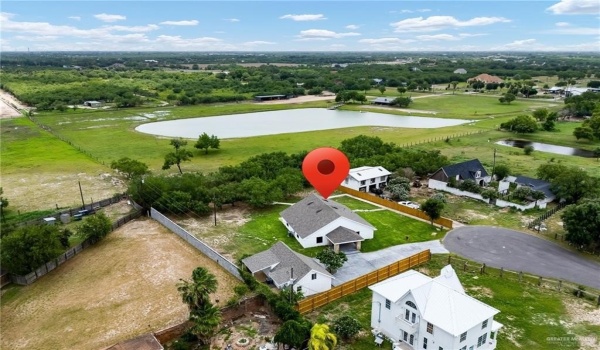 12304 Lakeview Drive, Edinburg, TX 78541, 4 Bedrooms Bedrooms, ,3 BathroomsBathrooms,Residential Lease,For Rent,12304 Lakeview Drive,470676