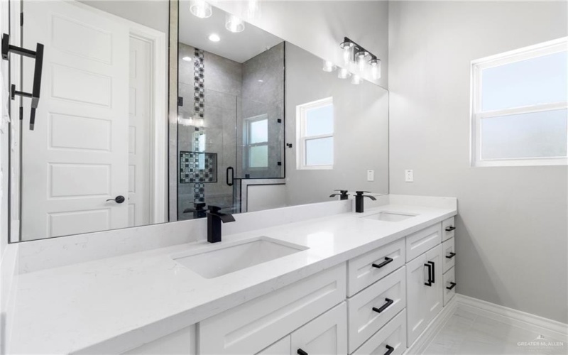 2651 Alejandro Street, Donna, TX 78537, 3 Bedrooms Bedrooms, ,2 BathroomsBathrooms,Residential,For Sale,2651 Alejandro Street,465464
