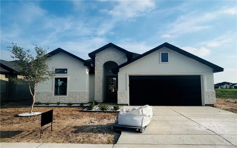 3428 E McGrady Street, Edinburg, TX 78542, 3 Bedrooms Bedrooms, ,2 BathroomsBathrooms,Residential,For Sale,3428 E McGrady Street,470697