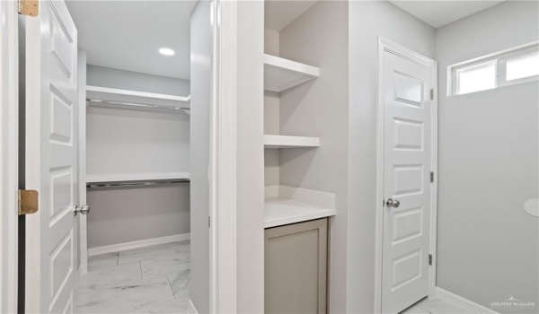 601 W Huisache Street, Weslaco, TX 78596, 3 Bedrooms Bedrooms, ,2 BathroomsBathrooms,Residential,For Sale,601 W Huisache Street,465483