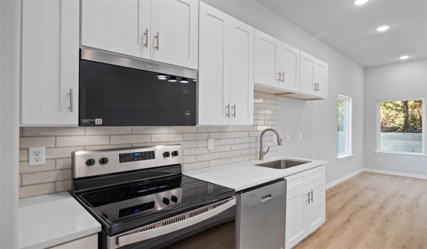 2100 Cactus Alley, Granbury, TX 76048, 3 Bedrooms Bedrooms, ,2 BathroomsBathrooms,Residential,For Sale,2100 Cactus Alley,20868662