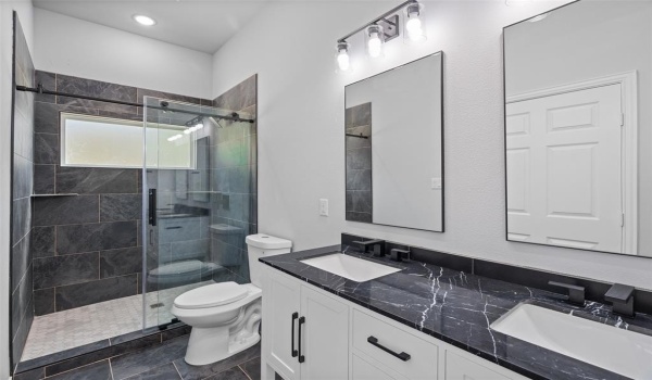 2100 Cactus Alley, Granbury, TX 76048, 3 Bedrooms Bedrooms, ,2 BathroomsBathrooms,Residential,For Sale,2100 Cactus Alley,20868662