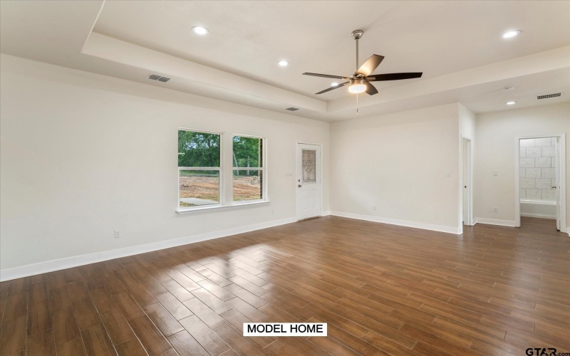 211 S Quille, Mt Pleasant, TX 75455, 4 Bedrooms Bedrooms, ,2 BathroomsBathrooms,Residential,For Sale,211 S Quille,24015154