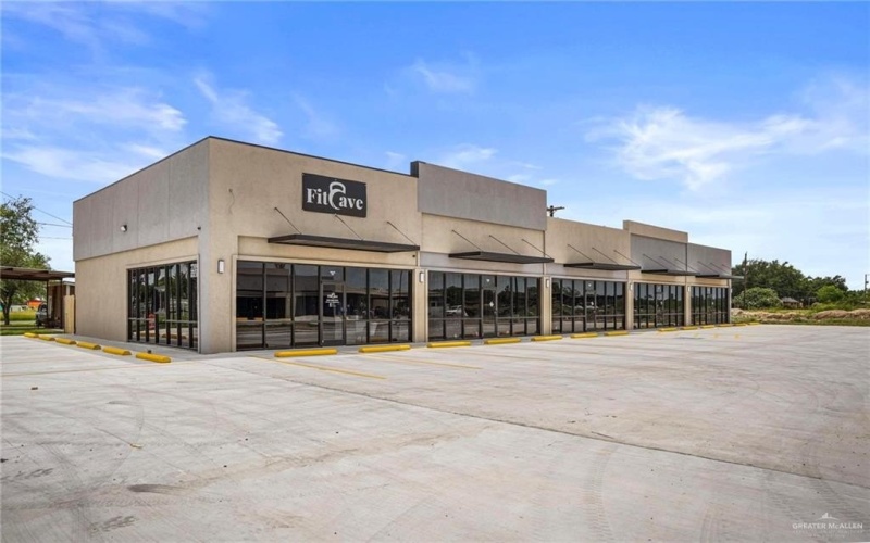 2205 S Alamo Road #B2, Edinburg, TX 78542, ,Commercial Lease,For Rent,2205 S Alamo Road,470793