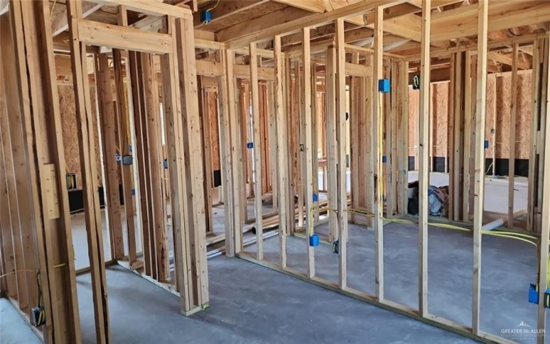909 Skyview Street, Weslaco, TX 78599, ,Residential Multi Family,En Venta,909 Skyview Street,465508