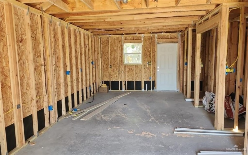 909 Skyview Street, Weslaco, TX 78599, ,Residential Multi Family,En Venta,909 Skyview Street,465508
