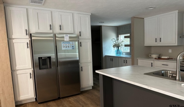 435 CAROLINE BEND, Bullard, TX 75757, 3 Bedrooms Bedrooms, ,2 BathroomsBathrooms,Residential,For Sale,435 CAROLINE BEND,24015360
