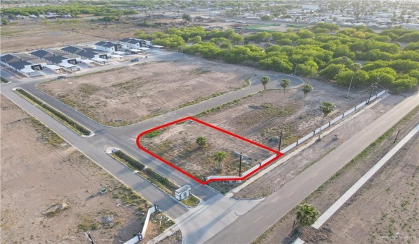 2808 Alpha Road, Weslaco, TX 78596, ,Residential Multi Family,For Sale,2808 Alpha Road,470798