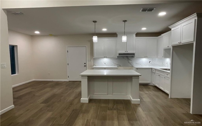1102 Violeta Drive, Donna, TX 78537, 3 Bedrooms Bedrooms, ,2 BathroomsBathrooms,Residential,For Sale,1102 Violeta Drive,470801