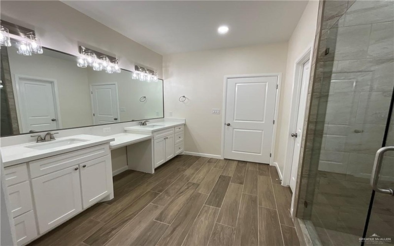 1102 Violeta Drive, Donna, TX 78537, 3 Bedrooms Bedrooms, ,2 BathroomsBathrooms,Residential,For Sale,1102 Violeta Drive,470801