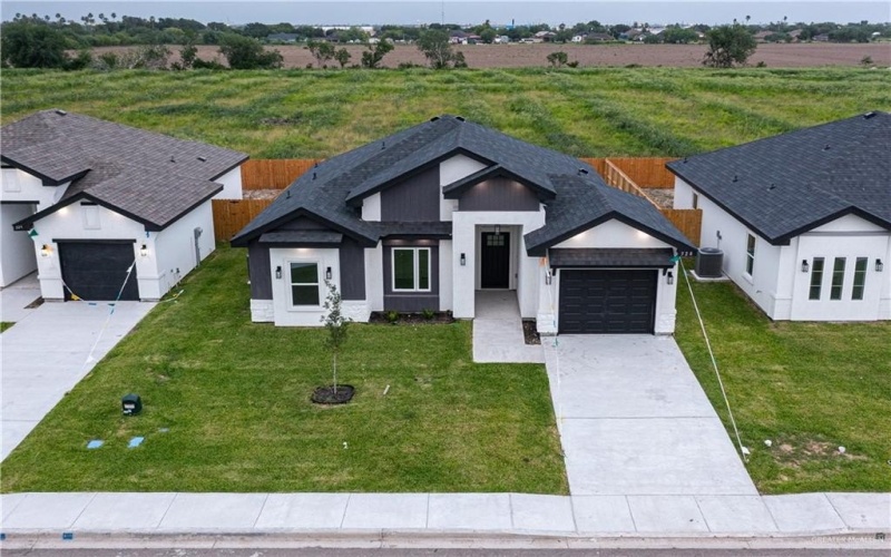 328 N Leon Avenue, Elsa, TX 78543, 3 Bedrooms Bedrooms, ,2 BathroomsBathrooms,Residential,For Sale,328 N Leon Avenue,470822