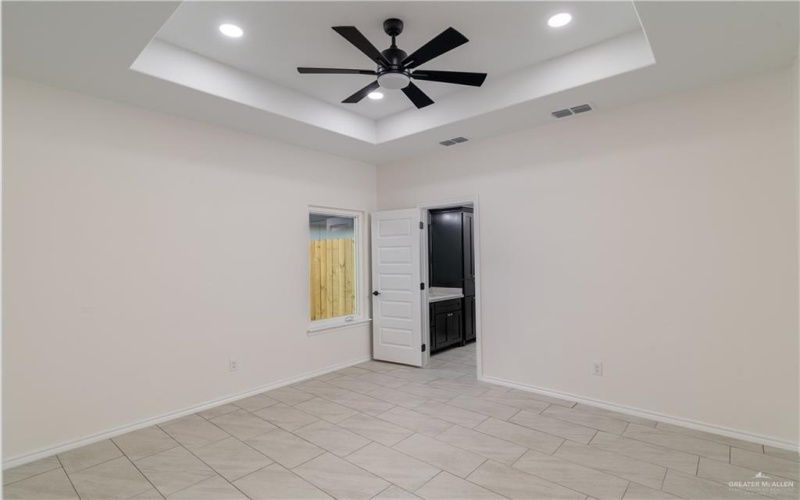 328 N Leon Avenue, Elsa, TX 78543, 3 Bedrooms Bedrooms, ,2 BathroomsBathrooms,Residential,For Sale,328 N Leon Avenue,470822